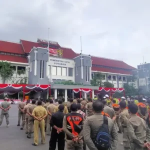 Oknum Satpol PP Surabaya Diduga Jadi Makelar Rekrutmen, Janjikan Masuk Pemkot hingga Rp50 Juta (Doc : Istimewa)