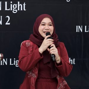 Nur Hayati, S.Pd, sosok di balik brand IN Light (Dok: Istimewa)